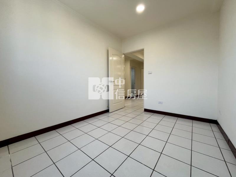 長億新平甜蜜蜜高樓層全新整理三房房屋室內格局與周邊環境