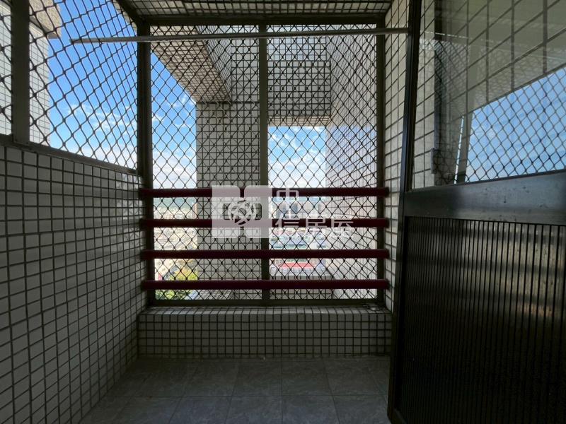 長億新平甜蜜蜜高樓層全新整理三房房屋室內格局與周邊環境