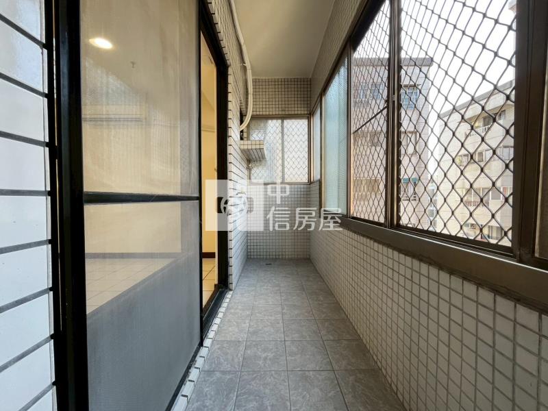 長億新平甜蜜蜜高樓層全新整理三房房屋室內格局與周邊環境