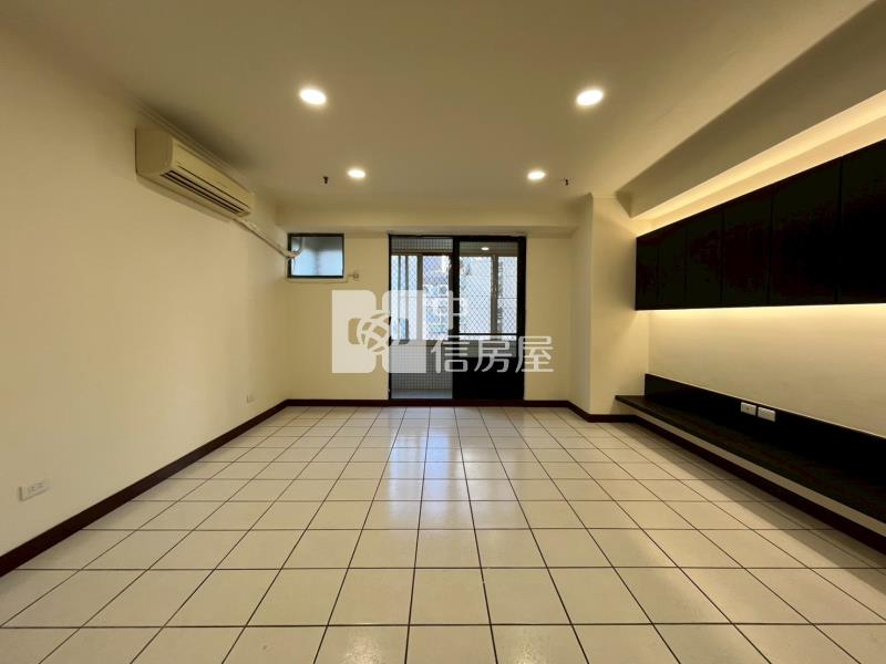 長億新平甜蜜蜜高樓層全新整理三房房屋室內格局與周邊環境