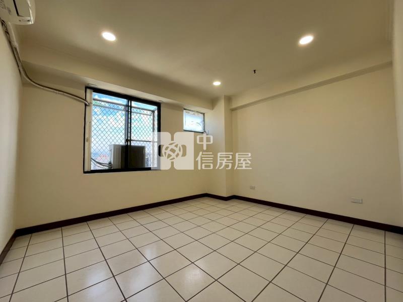 長億新平甜蜜蜜高樓層全新整理三房房屋室內格局與周邊環境