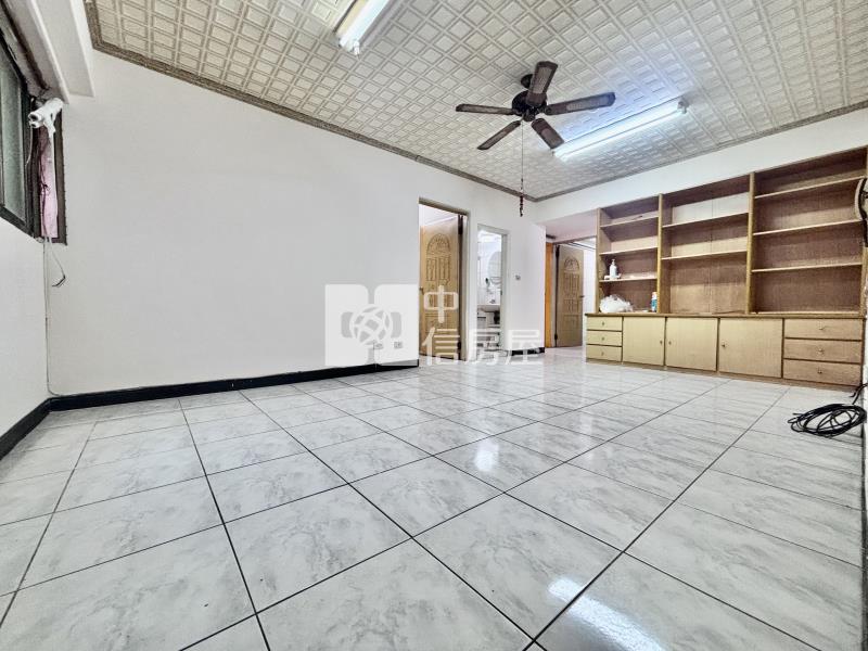 示範國宅平面車位美廈房屋室內格局與周邊環境