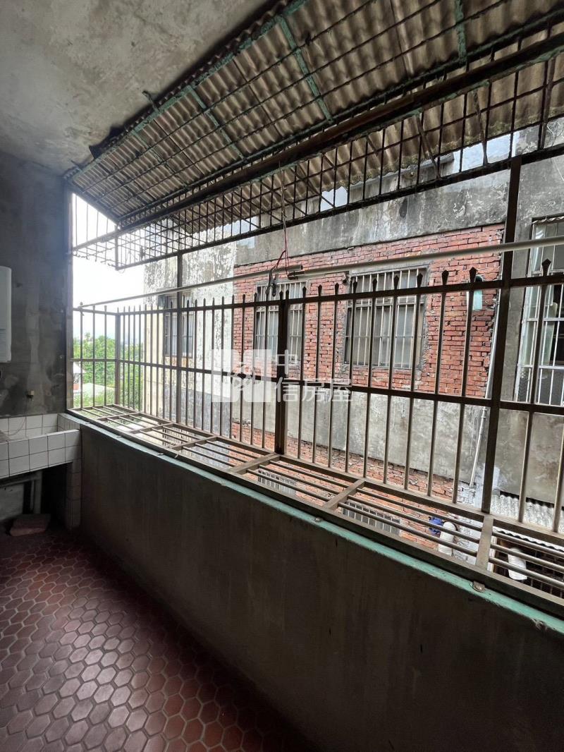 近工業區 龍平路 邊間美寓3樓房屋室內格局與周邊環境