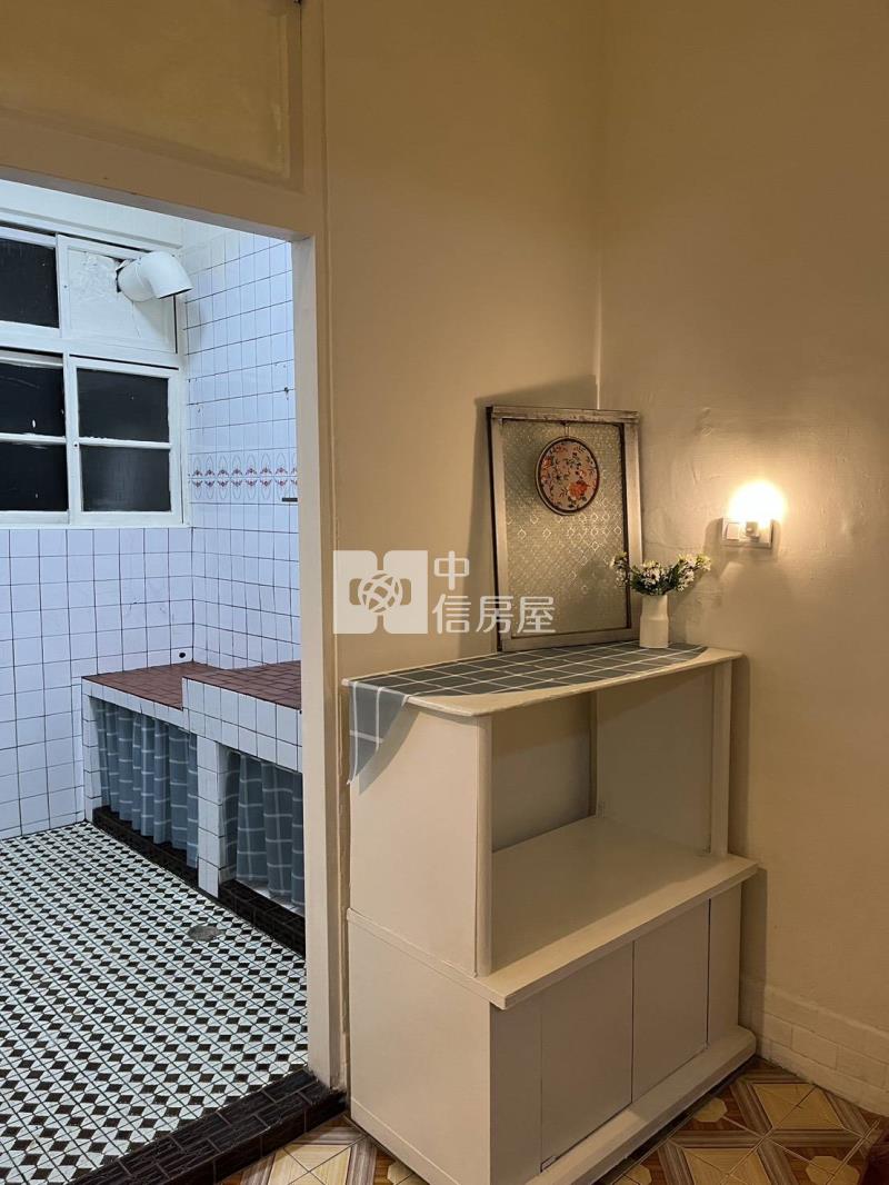 近工業區 龍平路 邊間美寓3樓房屋室內格局與周邊環境