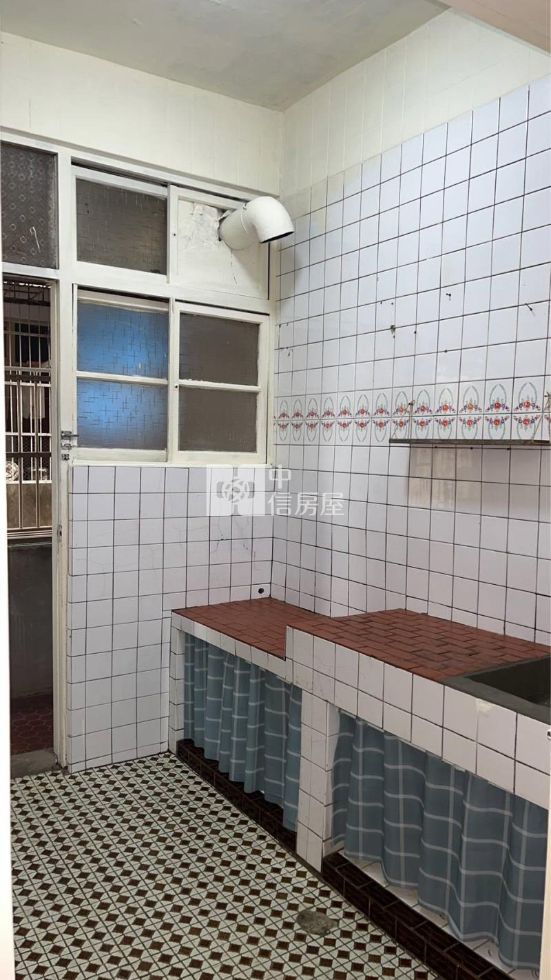 近工業區 龍平路 邊間美寓3樓房屋室內格局與周邊環境