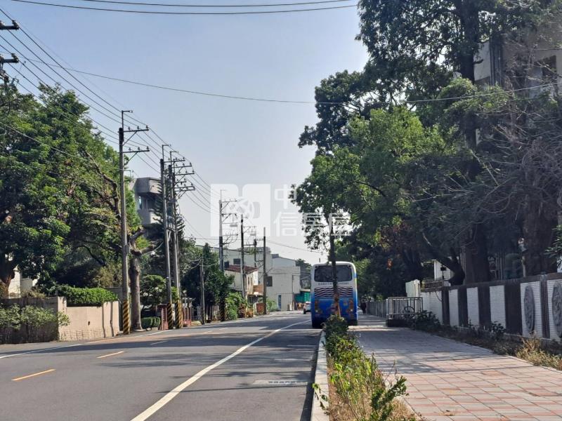 鄰歸仁農會&新豐高中漂亮建地1房屋室內格局與周邊環境