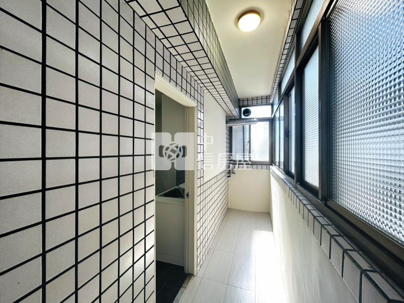 三面採光大三房捷運好宅房屋室內格局與周邊環境