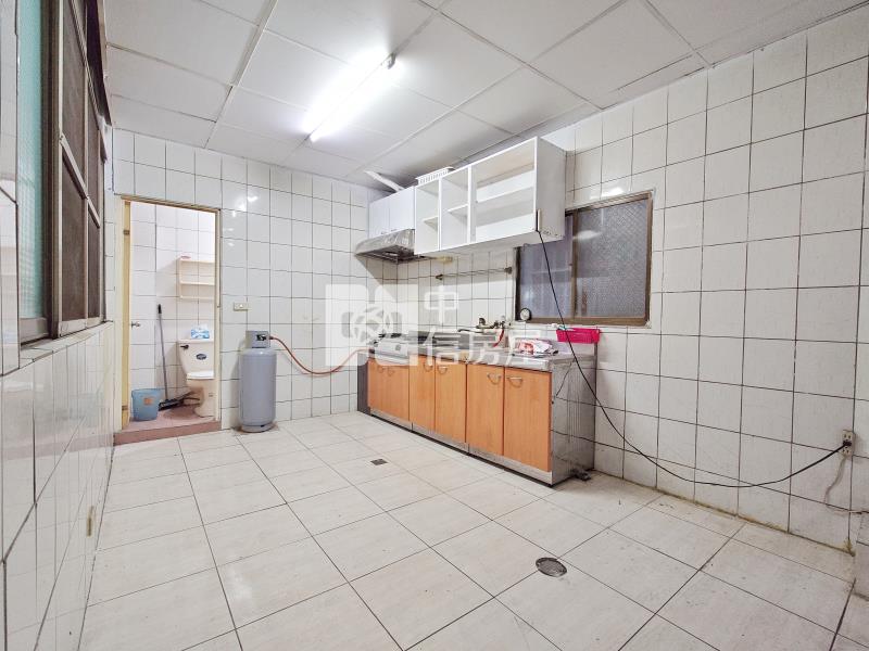 水湳五米面寬金店房屋室內格局與周邊環境