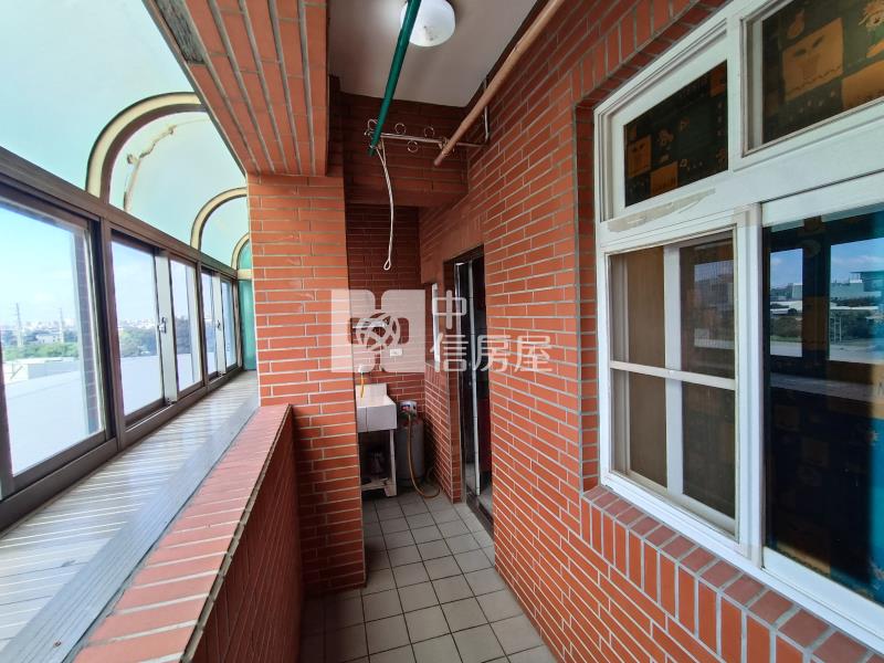 【奔馳】大湳交流道三鶯捷運宅-電梯3+1房車房屋室內格局與周邊環境