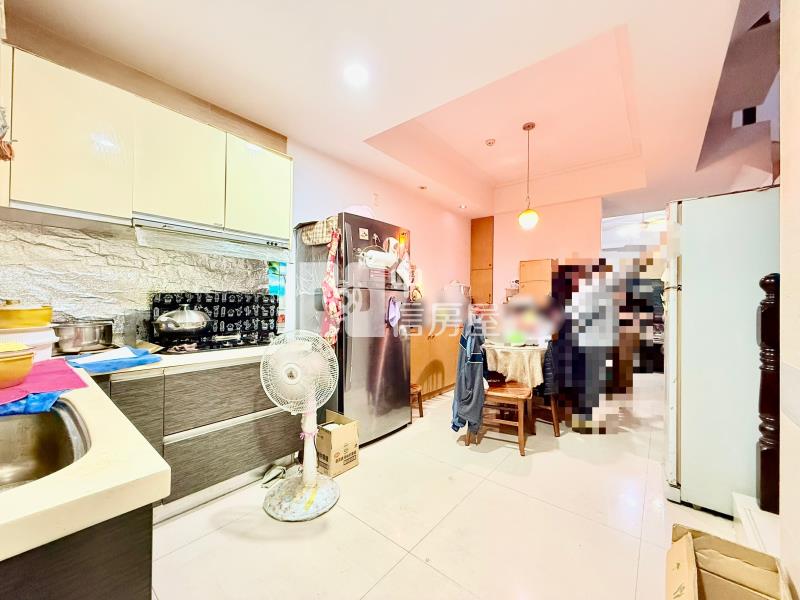 樹孝商圈車庫別墅房屋室內格局與周邊環境