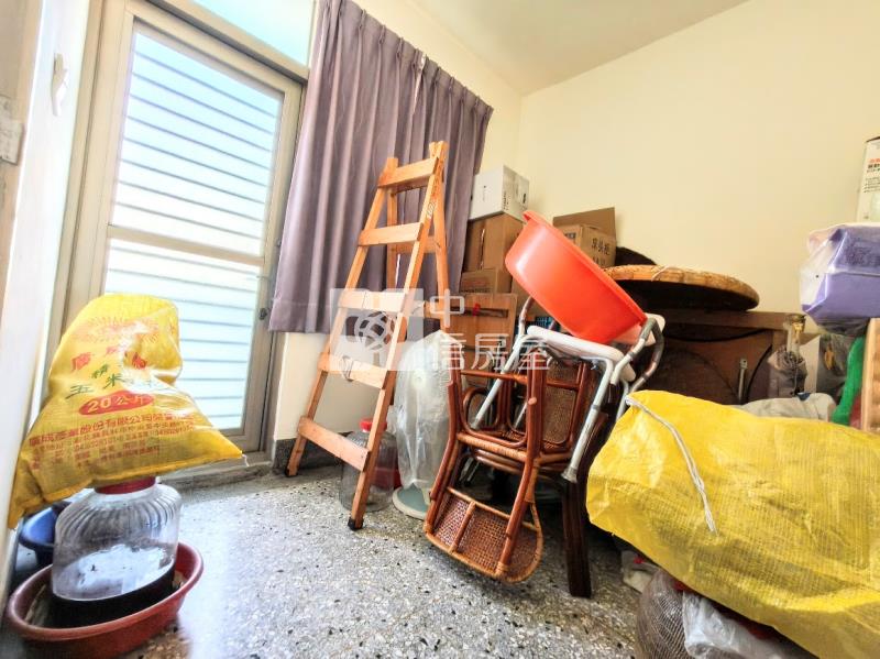 太平*財源滾滾金店面*前後臨路.有孝親房房屋室內格局與周邊環境