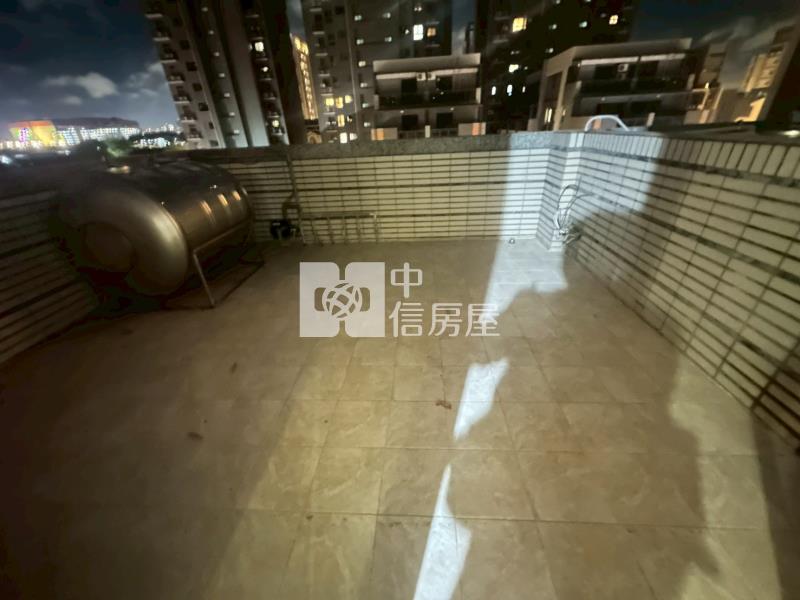 近A18青埔國小邊間透店房屋室內格局與周邊環境