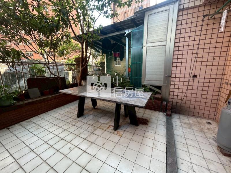 柚子公園旁低總價五房透天房屋室內格局與周邊環境