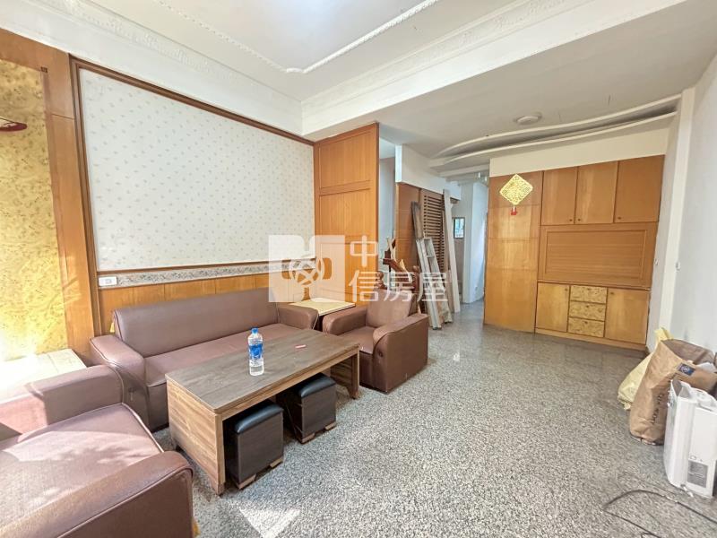 柚子公園旁低總價五房透天房屋室內格局與周邊環境