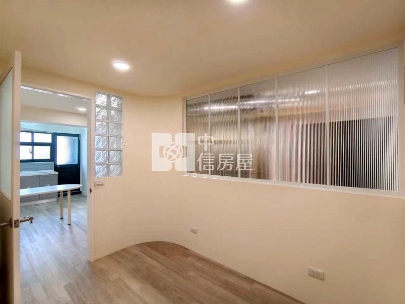 國美館全新整理三房華廈房屋室內格局與周邊環境