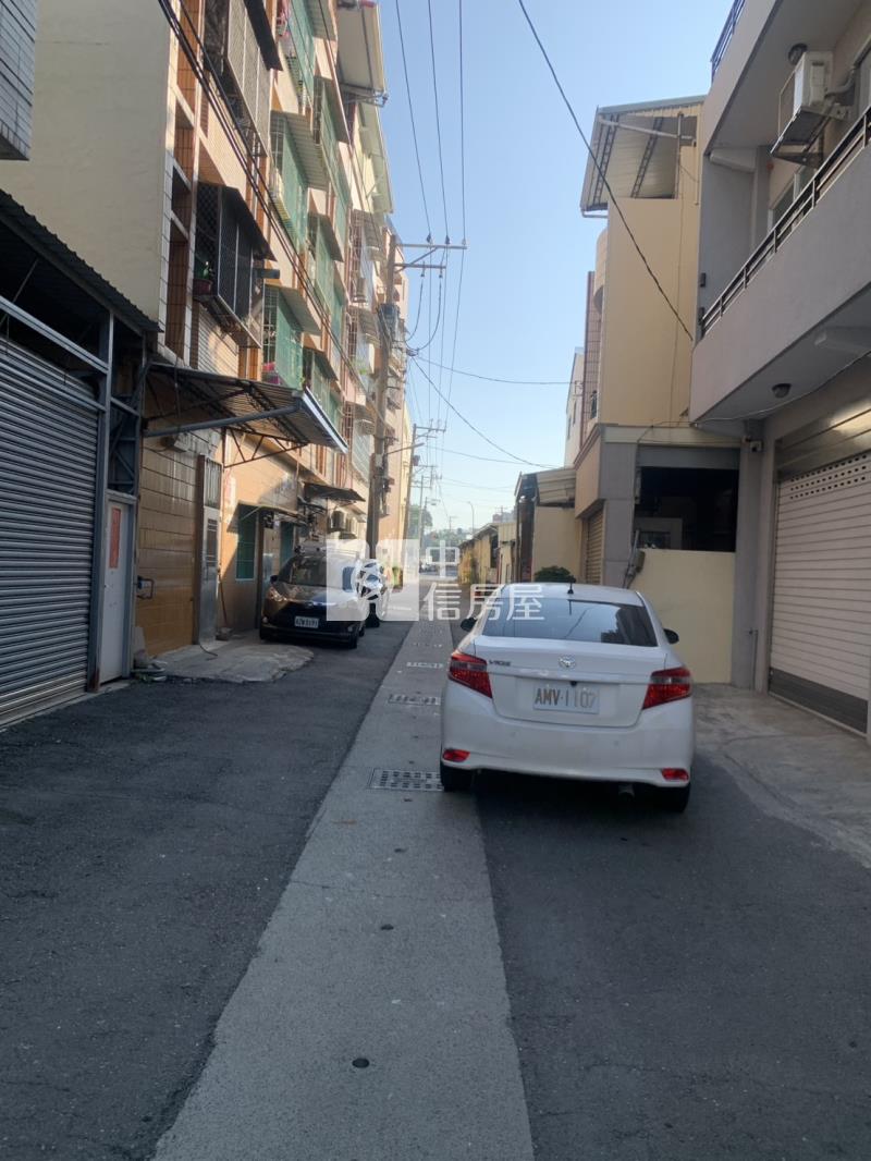 鹽埕區便宜店面透天房屋室內格局與周邊環境