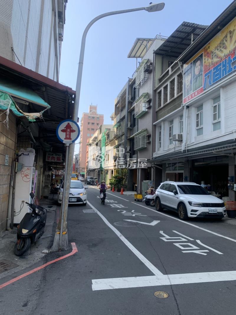 鹽埕區便宜店面透天房屋室內格局與周邊環境