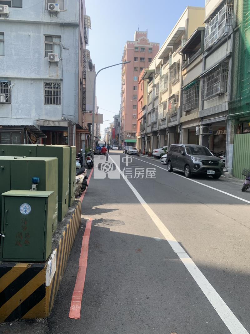 鹽埕區便宜店面透天房屋室內格局與周邊環境