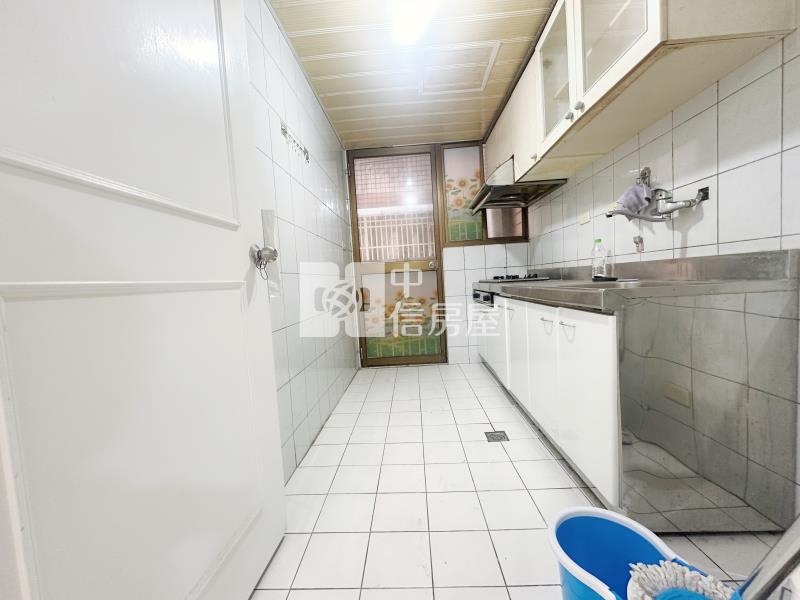 YKK電梯3房雙衛浴_車位好租房屋室內格局與周邊環境