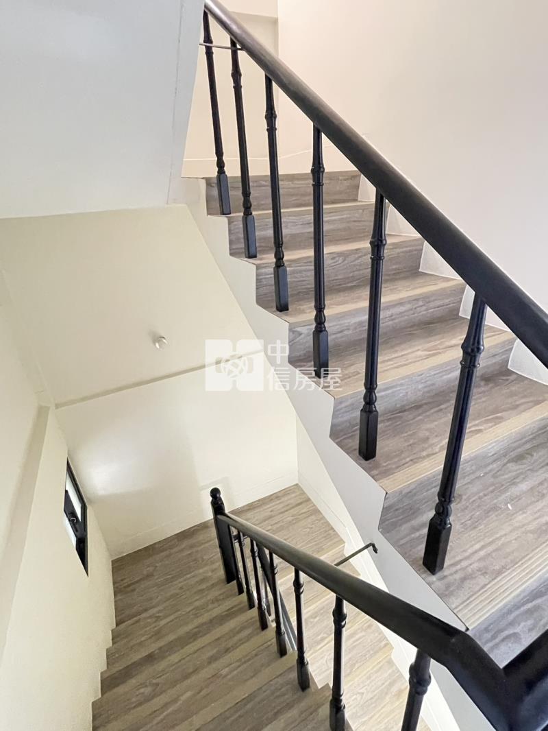 大里㊣25米中興路透店A房屋室內格局與周邊環境