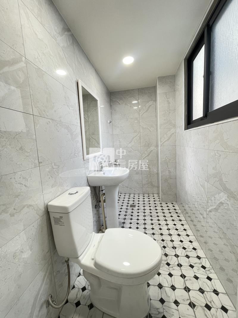 大里㊣25米中興路透店A房屋室內格局與周邊環境