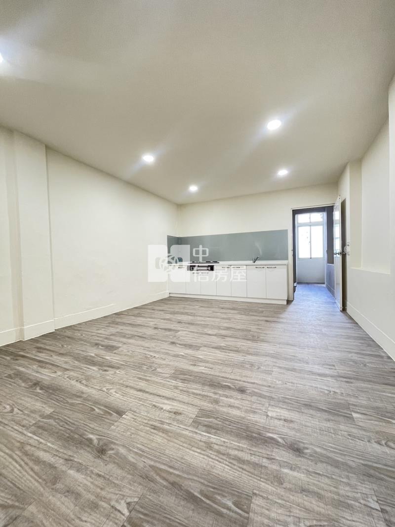 大里㊣25米中興路透店A房屋室內格局與周邊環境