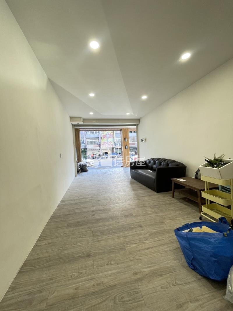 大里㊣25米中興路透店A房屋室內格局與周邊環境