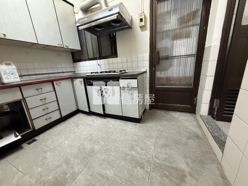 復旦國小大地坪金透店房屋室內格局與周邊環境