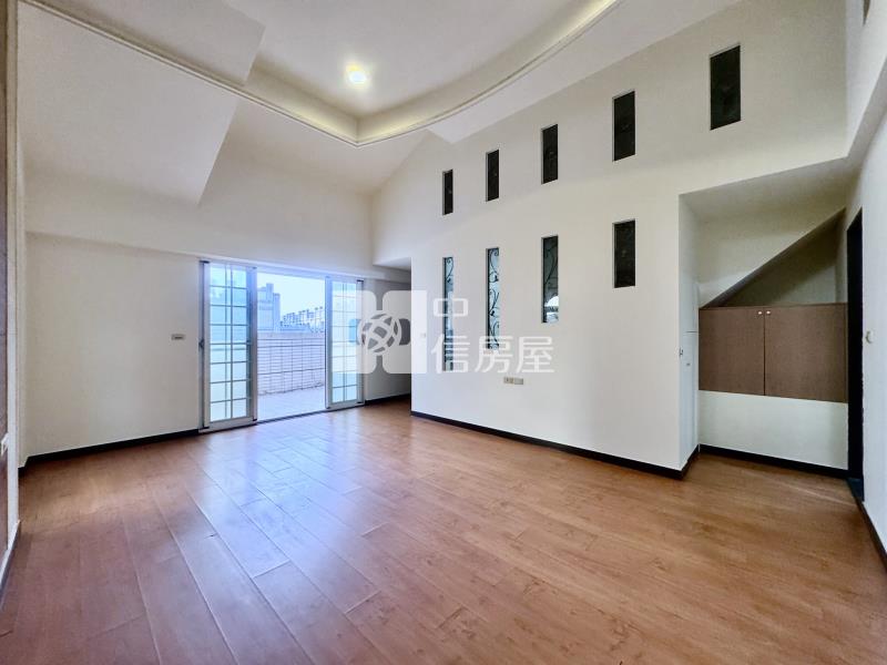 【神馬】大溪埔頂公園旁┃雙併別墅房屋室內格局與周邊環境