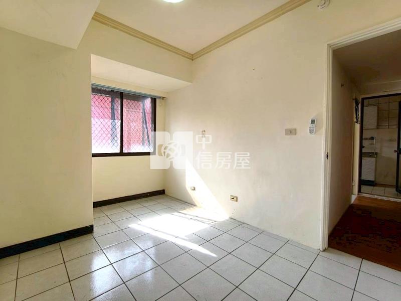 中教大低總價質感次頂樓兩房房屋室內格局與周邊環境