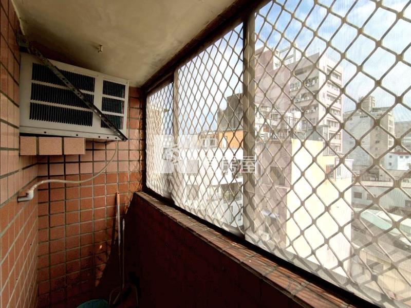 中教大低總價質感次頂樓兩房房屋室內格局與周邊環境