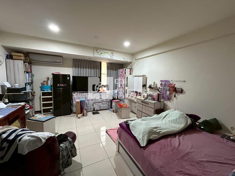 斗六保長輕屋齡精美車墅房屋室內格局與周邊環境