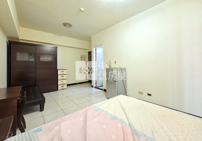 專任-五期市政捷運美套房房屋室內格局與周邊環境