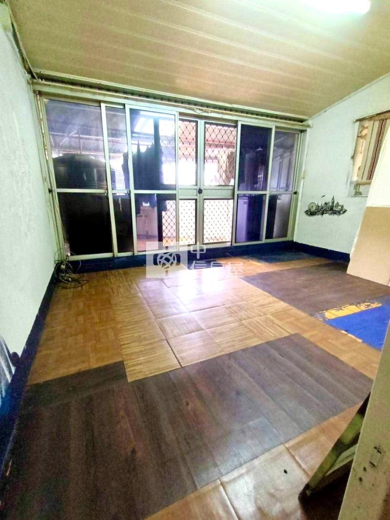 近市區低總價透天房屋室內格局與周邊環境