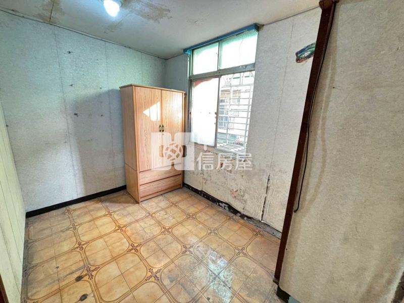 山子頂公園透天房屋室內格局與周邊環境