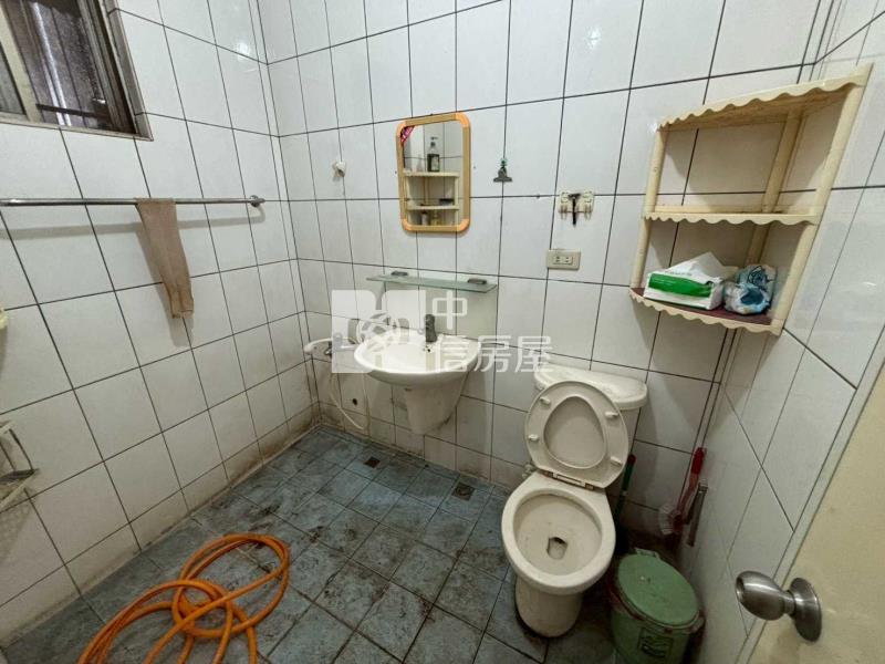 山子頂公園透天房屋室內格局與周邊環境