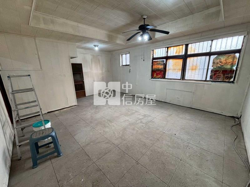 山子頂公園透天房屋室內格局與周邊環境