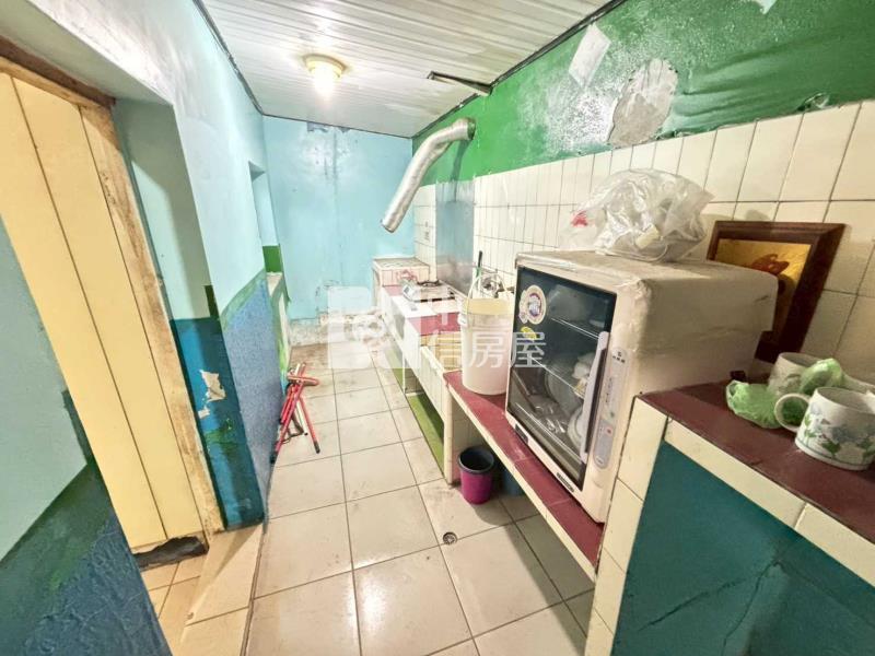 山子頂公園透天房屋室內格局與周邊環境