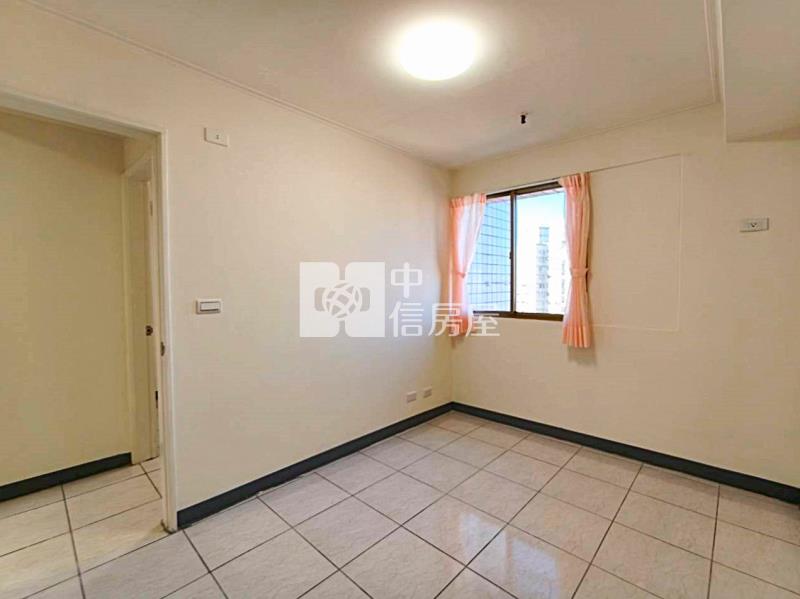 魯班傳家低總價全新整理美兩房房屋室內格局與周邊環境