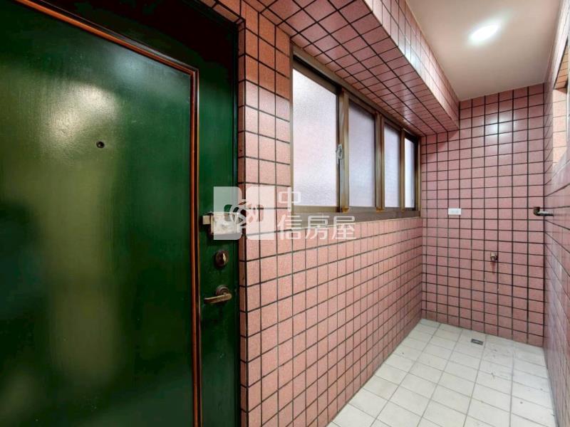 魯班傳家低總價全新整理美兩房房屋室內格局與周邊環境