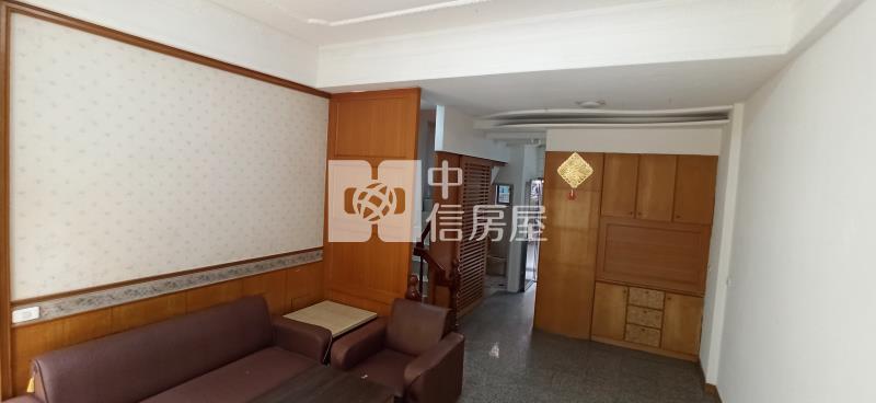 楊梅瑞坪B1車庫美透天房屋室內格局與周邊環境