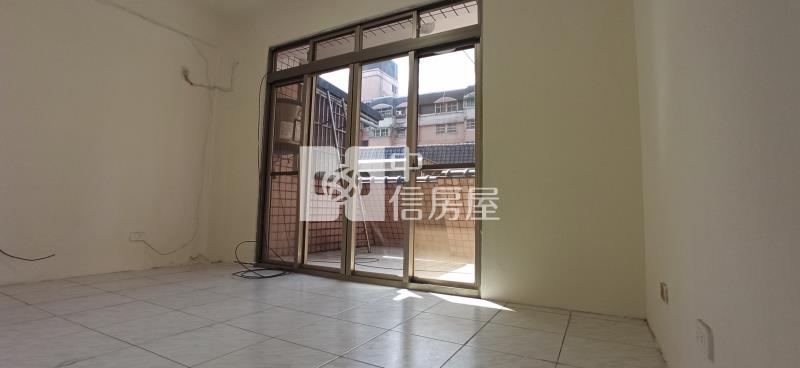 楊梅瑞坪B1車庫美透天房屋室內格局與周邊環境