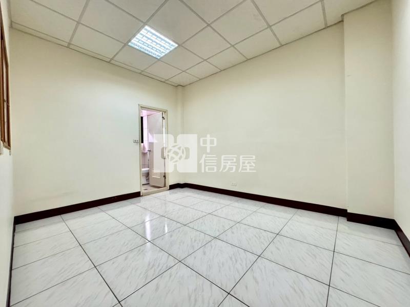 北屯松竹商圈8米活路美透天房屋室內格局與周邊環境