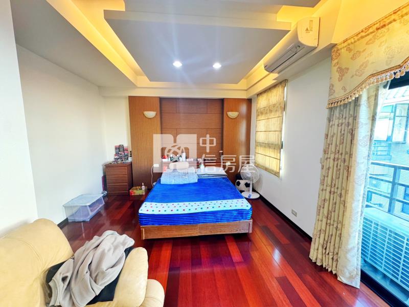 【安家】專任-龍岡忠貞四房車庫雙車美別墅房屋室內格局與周邊環境