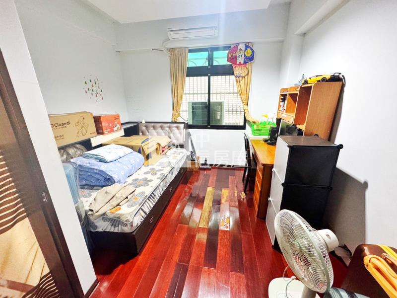 【安家】專任-龍岡忠貞四房車庫雙車美別墅房屋室內格局與周邊環境