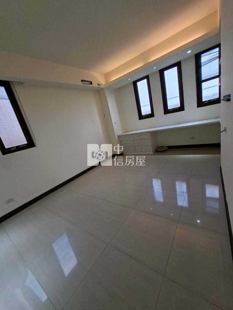 捷運A20附近三房車房屋室內格局與周邊環境