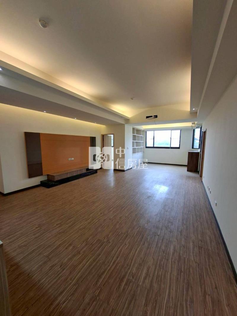 捷運A20附近三房車房屋室內格局與周邊環境