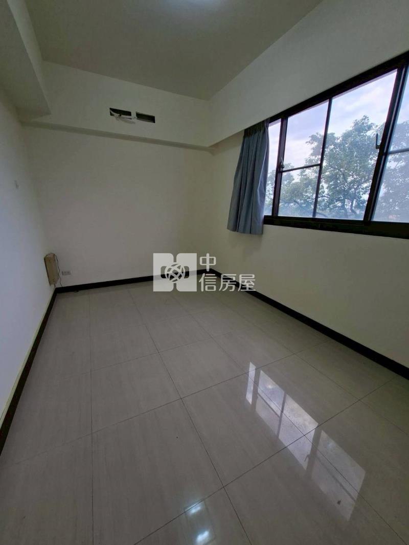 捷運A20附近三房車房屋室內格局與周邊環境