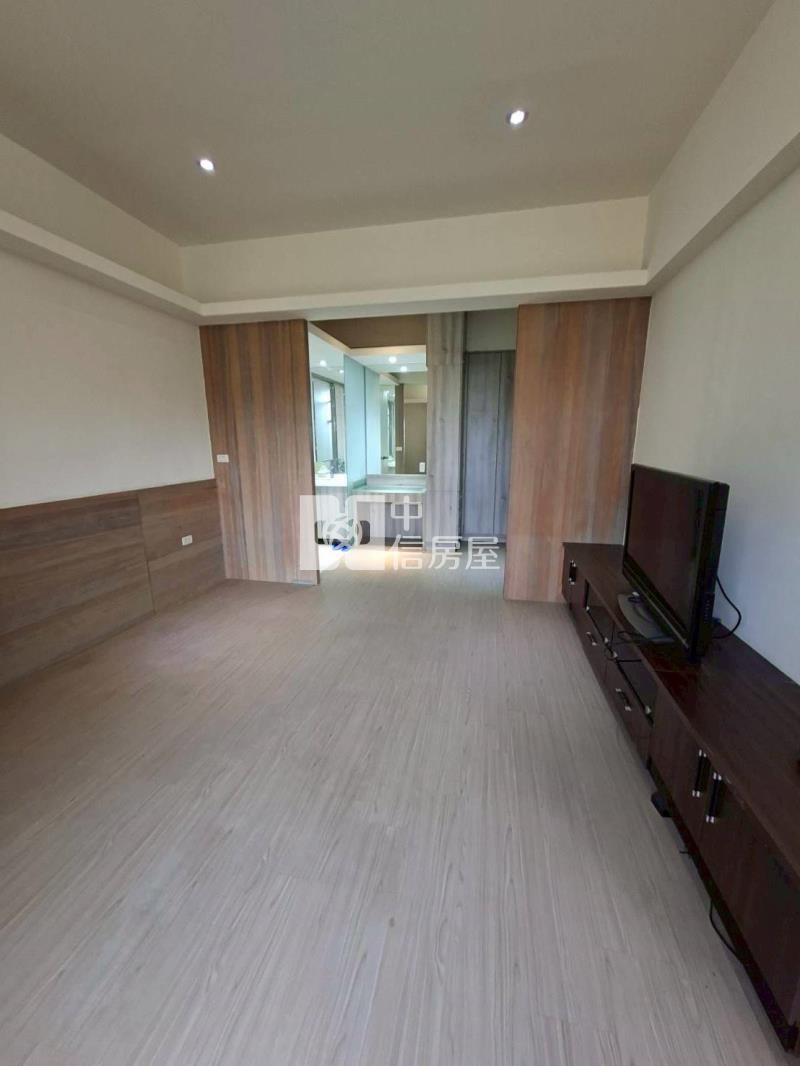 捷運A20附近三房車房屋室內格局與周邊環境