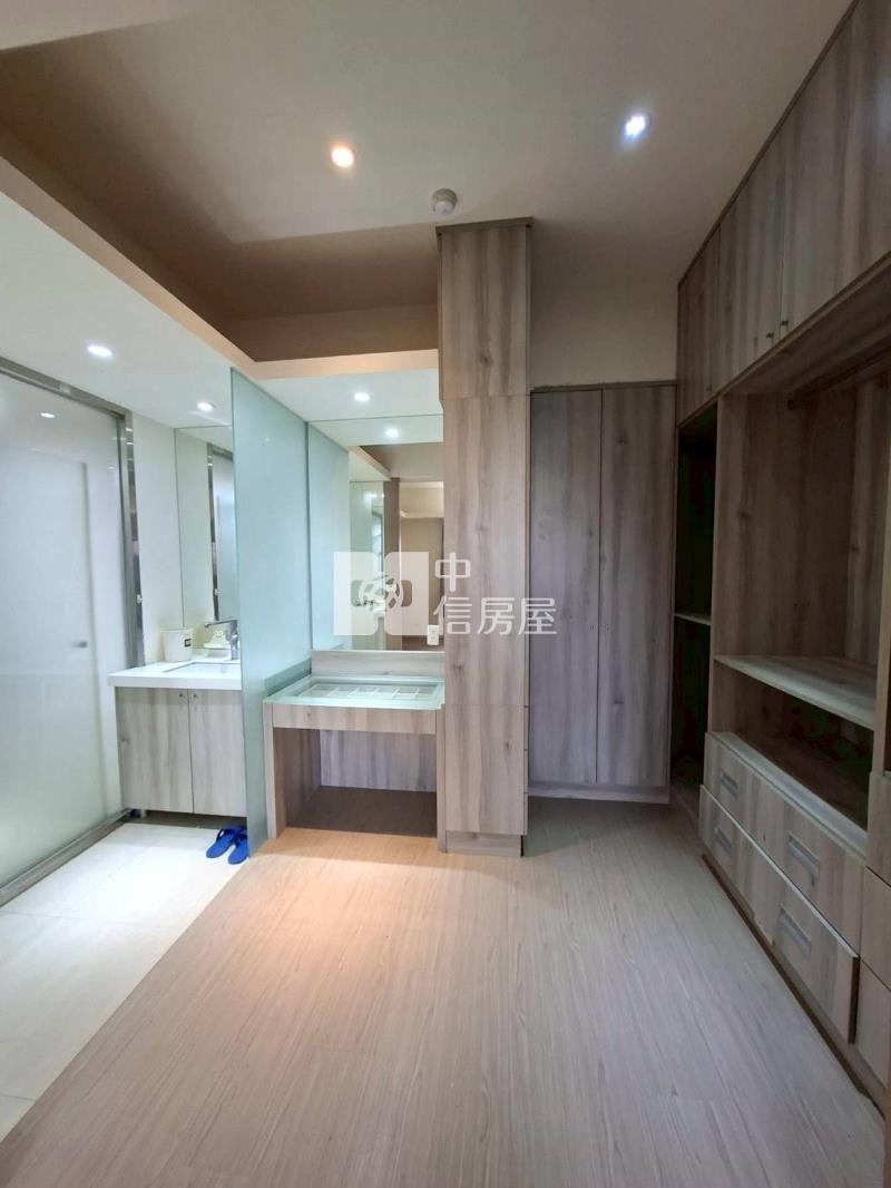 捷運A20附近三房車房屋室內格局與周邊環境